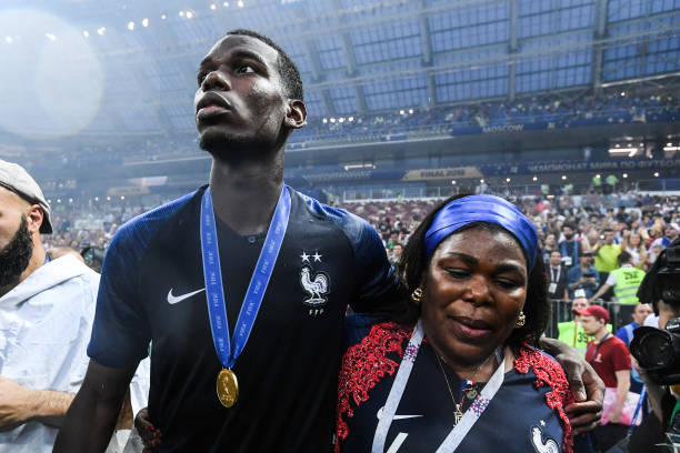 在球场上的 在球场上的